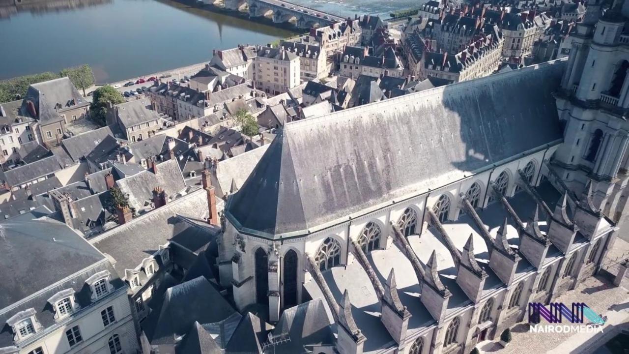 Loire Velo 3 Appartements Moderne Velo Parking 20 Places Velos Centre Ville Historique ブロワ エクステリア 写真